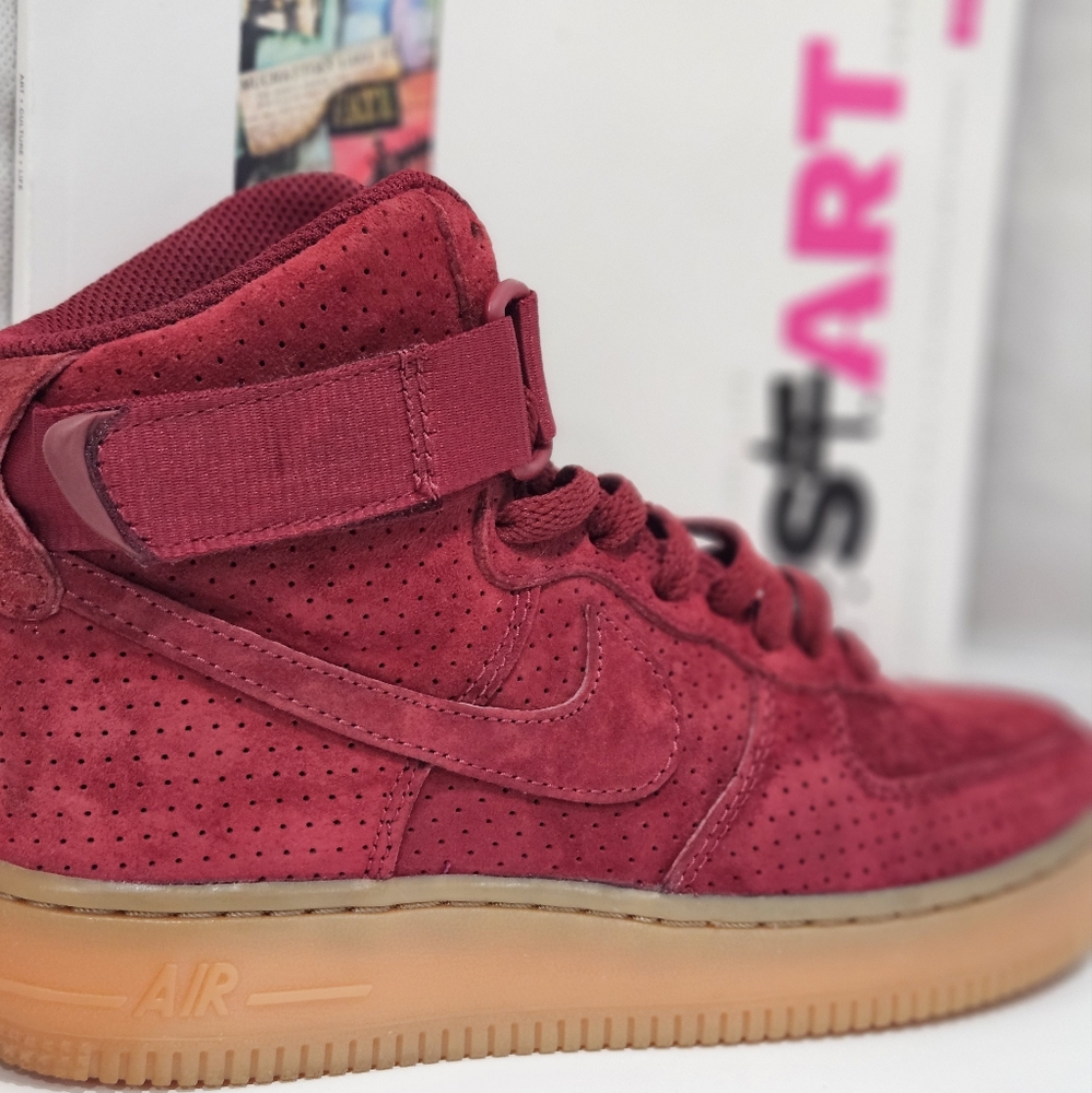 Nike Women's High-Top Sneakers Burgundy Suede with Gum Sole